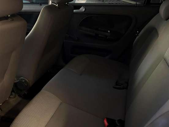 VOLKSWAGEN-GOL-1.0 MI 8V FLEX 4P MANUAL G.IV VOLKSWAGEN-GOL-2009