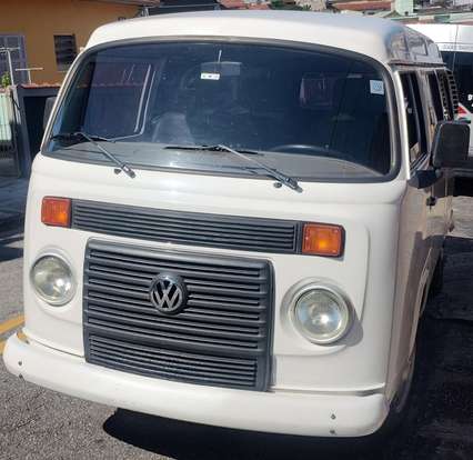 VOLKSWAGEN-KOMBI-2013