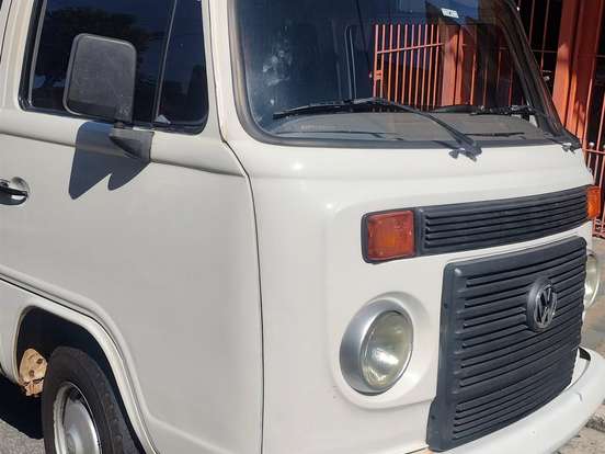 VOLKSWAGEN-KOMBI-1.4 MI STD 8V FLEX 4P MANUAL VOLKSWAGEN-KOMBI-2013