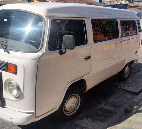 VOLKSWAGEN-KOMBI-2013