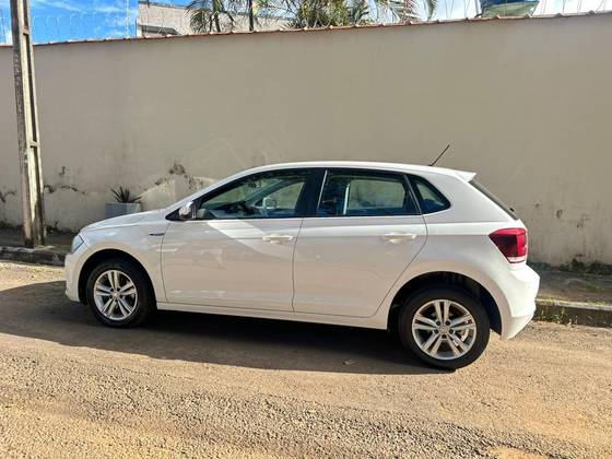 VOLKSWAGEN POLO 1.0 200 TSI COMFORTLINE AUTOMÁTICO