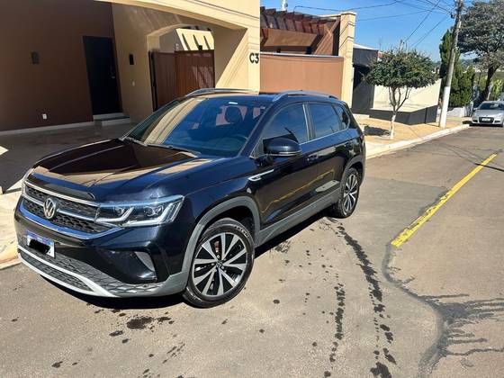 VOLKSWAGEN TAOS 1.4 250 TSI TOTAL FLEX HIGHLINE AUTOMÁTICO
