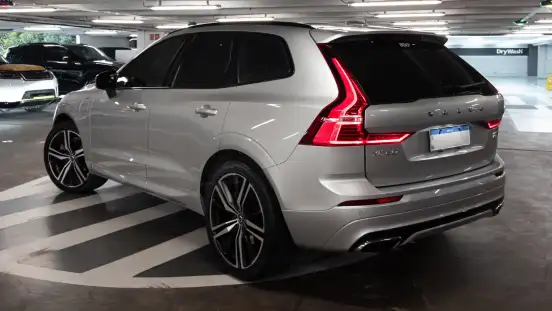 VOLVO-XC60-2019