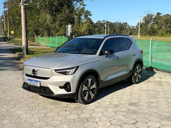 VOLVO XC40 P6 RECHARGE ELECTRIC PLUS