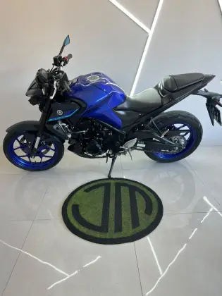 YAMAHA MT-03 ABS YAMAHA MT-03 ABS