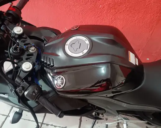 YAMAHA-YZF R15 YAMAHA-YZF R15-2025