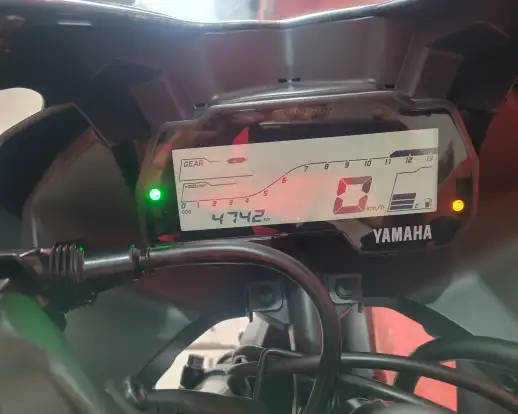 YAMAHA-YZF R15 YAMAHA-YZF R15-2025