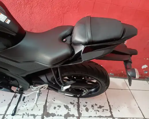 YAMAHA-YZF R15 YAMAHA-YZF R15-2025