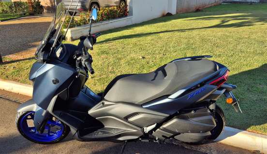 YAMAHA-XMAX 250 CONNECTED ABS-2024