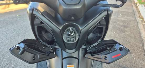 YAMAHA-XMAX 250 CONNECTED ABS-2024