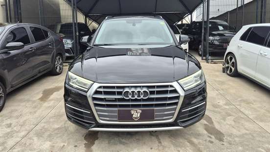 AUDI-Q5-2018