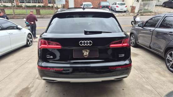 AUDI-Q5-2018