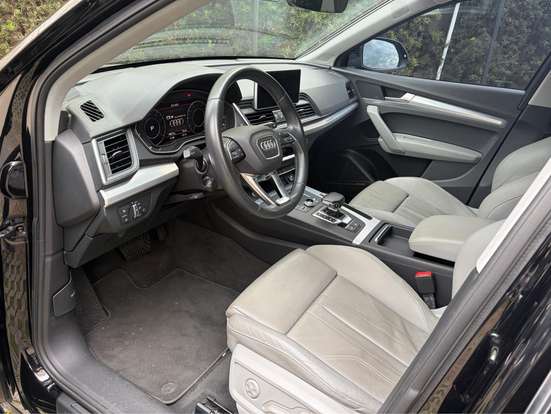 AUDI-Q5-2019