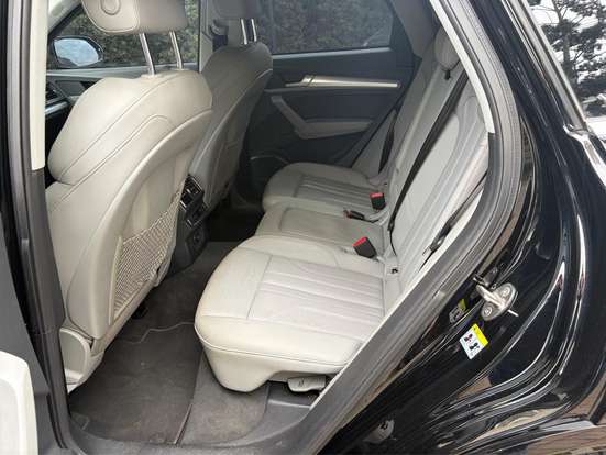 AUDI-Q5-2019