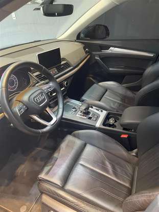 AUDI-Q5-2020