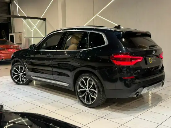 BMW-X3-2018