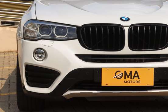 BMW-X4-2015