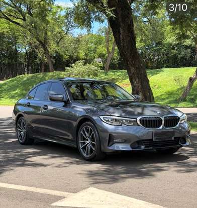 BMW-320i-2019
