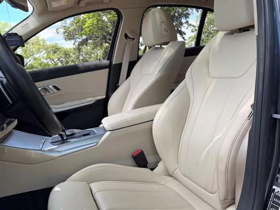 BMW-320i-2.0 16V TURBO GASOLINA SPORT GP AUTOMÁTICO BMW-320i-2019