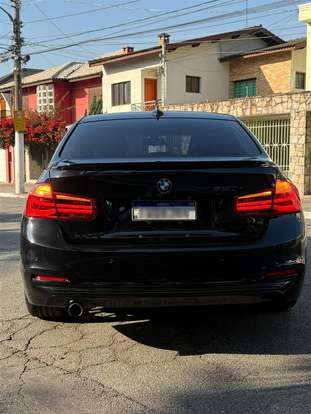 BMW-320i-2017