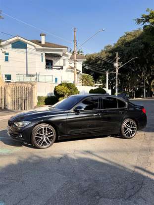 BMW-320i-2017