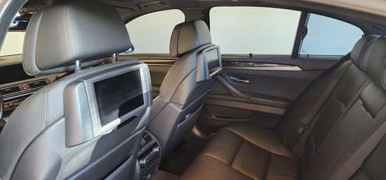 BMW-550i-2010