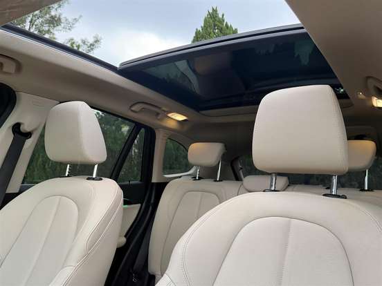 BMW-X1-2021
