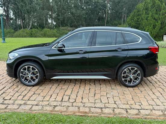 BMW-X1-2.0 16V TURBO ACTIVEFLEX SDRIVE20I X-LINE 4P AUTOMÁTICO BMW-X1-2021