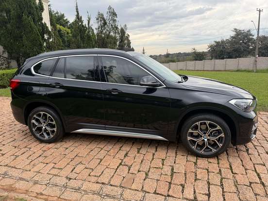 BMW-X1-2.0 16V TURBO ACTIVEFLEX SDRIVE20I X-LINE 4P AUTOMÁTICO BMW-X1-2021