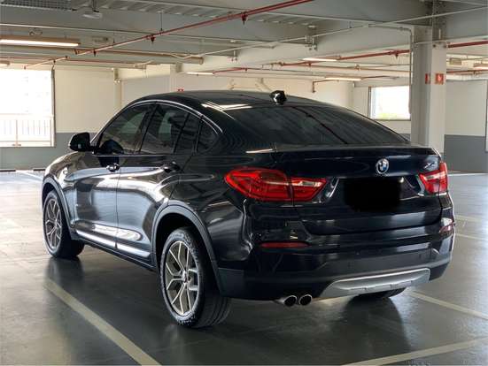 BMW-X4-2015