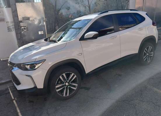 CHEVROLET-TRACKER-2023