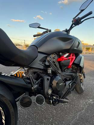 DUCATI-DIAVEL 1260 S-2023