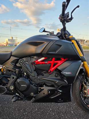 DUCATI-DIAVEL 1260 S-2023
