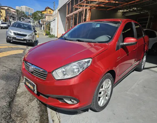 FIAT GRAND SIENA 1.6 MPI ESSENCE 16V FLEX 4P AUTOMATIZADO FIAT GRAND SIENA 1.6 MPI ESSENCE 16V FLEX 4P AUTOMATIZADO
