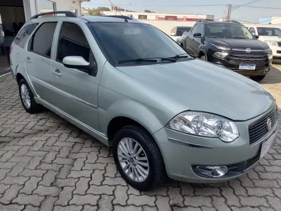FIAT PALIO 1.4 MPI FIRE ELX WEEKEND 8V FLEX 4P MANUAL FIAT PALIO 1.4 MPI FIRE ELX WEEKEND 8V FLEX 4P MANUAL