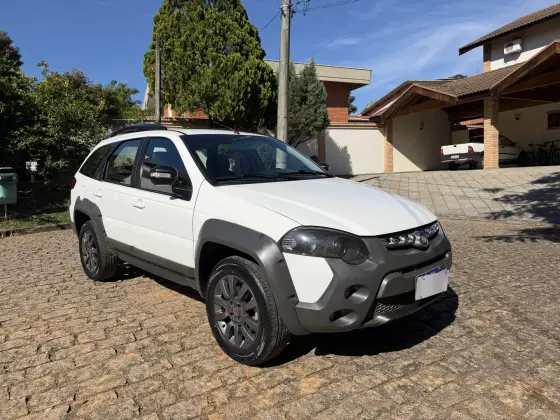 FIAT PALIO 1.8 MPI ADVENTURE WEEKEND 16V FLEX 4P MANUAL FIAT PALIO 1.8 MPI ADVENTURE WEEKEND 16V FLEX 4P MANUAL