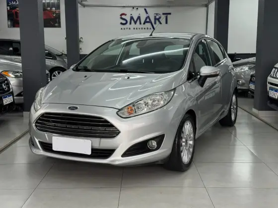 FORD FIESTA 1.6 TITANIUM HATCH 16V FLEX 4P POWERSHIFT