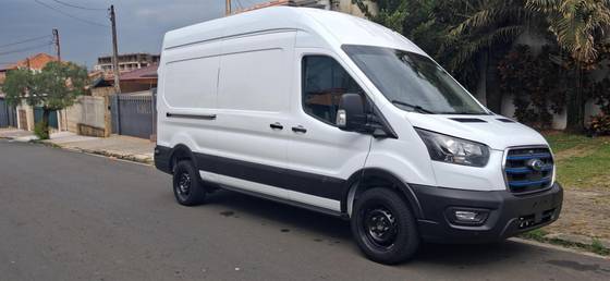 FORD E-TRANSIT 63 KW ELÉTIRCO L3H3