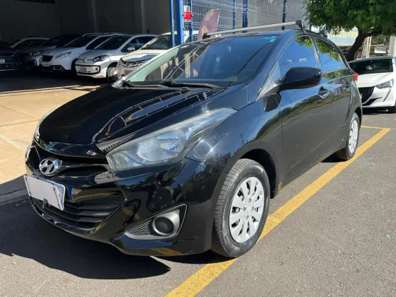 HYUNDAI HB20 1.6 COMFORT 16V FLEX 4P MANUAL HYUNDAI HB20 1.6 COMFORT 16V FLEX 4P MANUAL