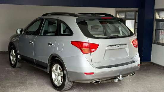 HYUNDAI-VERACRUZ-2010