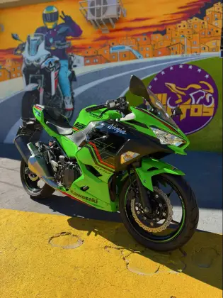 KAWASAKI NINJA 400 KRT EDITION KAWASAKI NINJA 400 KRT EDITION