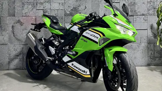 KAWASAKI-NINJA ZX-4R SE-2025