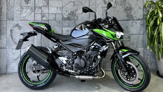 KAWASAKI Z400 KAWASAKI Z400
