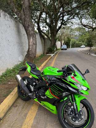 KAWASAKI-NINJA ZX-4R-2024