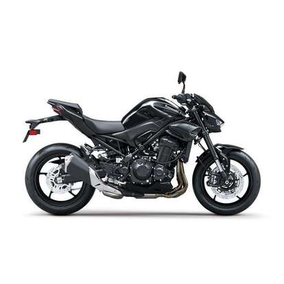 KAWASAKI-Z900-2026