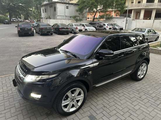 LAND ROVER-RANGE ROVER EVOQUE-2.0 PRESTIGE 4WD 16V GASOLINA 4P AUTOMÁTICO LAND ROVER-RANGE ROVER EVOQUE-2013
