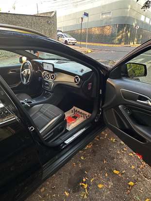 MERCEDES-BENZ-GLA 200-2014