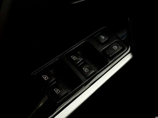 MITSUBISHI-PAJERO SPORT-2020