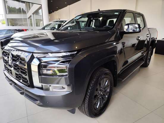 MITSUBISHI-TRITON-2.4 BITURBO DIESEL CD HPE-S 4X4 AUTOMÁTICO MITSUBISHI-TRITON-2025
