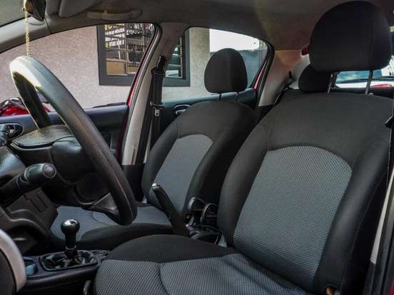 PEUGEOT-207-1.4 XR SPORT 8V FLEX 4P MANUAL PEUGEOT-207-2012